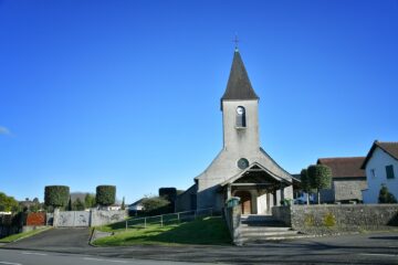 Vue du centre d'Abidos, commune très rurale avec son église